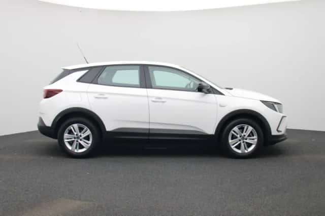 Opel Grandland (2022) thumbnail 6