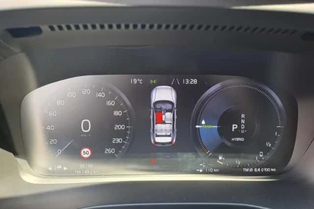 Volvo XC40 (2022) thumbnail 14