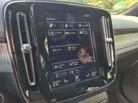 Volvo XC40 (2022) thumbnail 22