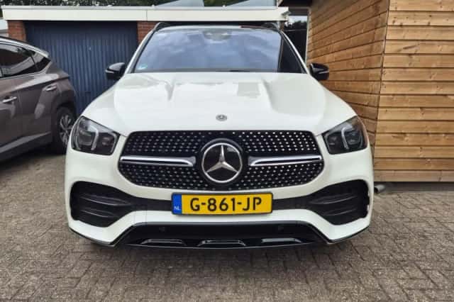 Mercedes-Benz GLE (2019) thumbnail 3