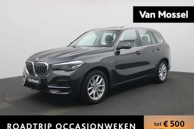 BMW X5 (2023) thumbnail 1