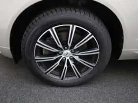 Volvo XC60 (2021) thumbnail 15