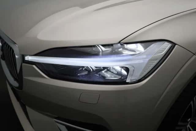 Volvo XC60 (2021) thumbnail 16