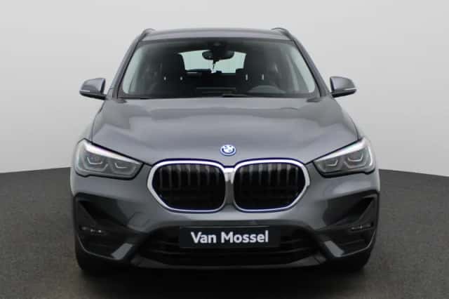BMW X1 (2021) thumbnail 3