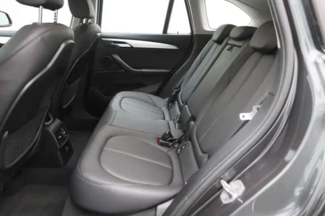 BMW X1 (2021) thumbnail 9