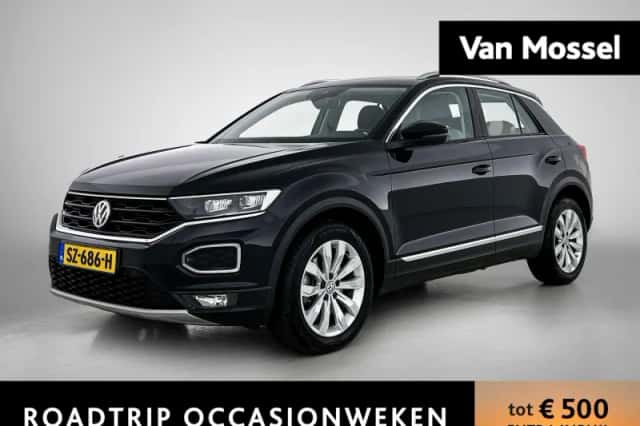 Volkswagen T-Roc (2018) thumbnail 1