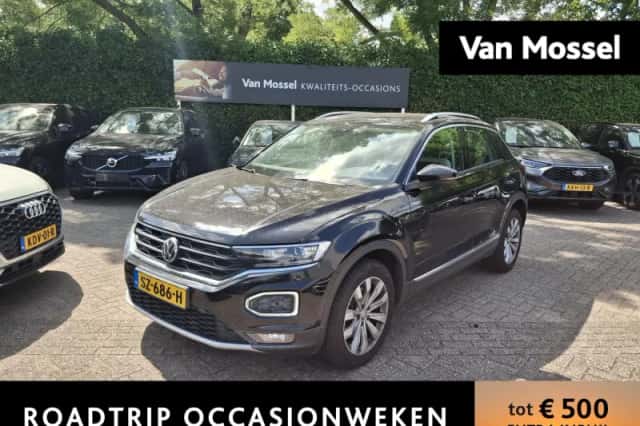 Volkswagen T-Roc (2018) thumbnail 1