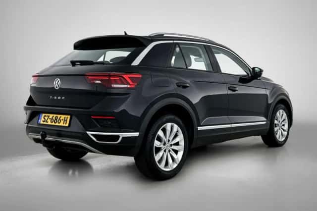 Volkswagen T-Roc (2018) thumbnail 4
