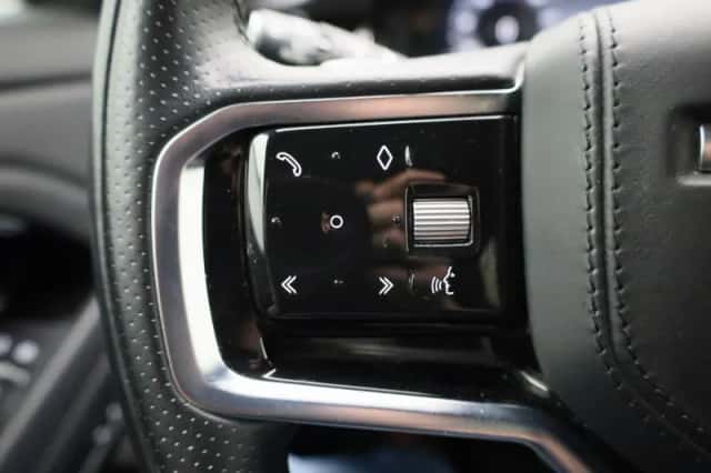 Land Rover Range Rover Evoque (2022) thumbnail 19