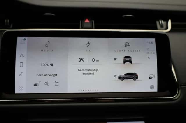 Land Rover Range Rover Evoque (2022) thumbnail 24