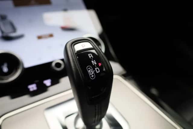 Land Rover Range Rover Evoque (2022) thumbnail 25