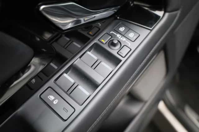 Land Rover Range Rover Evoque (2022) thumbnail 34
