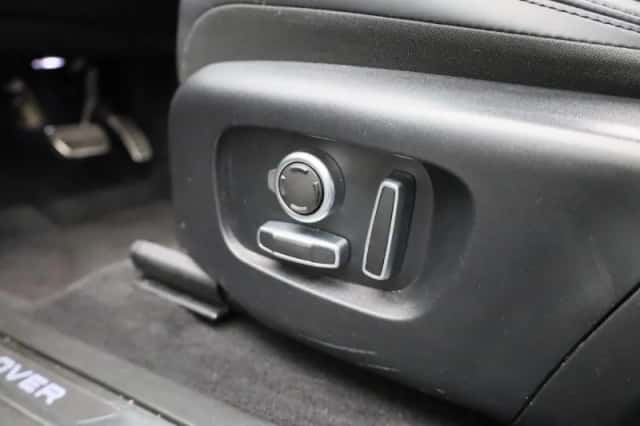 Land Rover Range Rover Evoque (2022) thumbnail 36