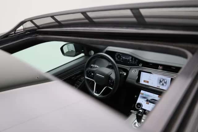 Land Rover Range Rover Evoque (2022) thumbnail 48