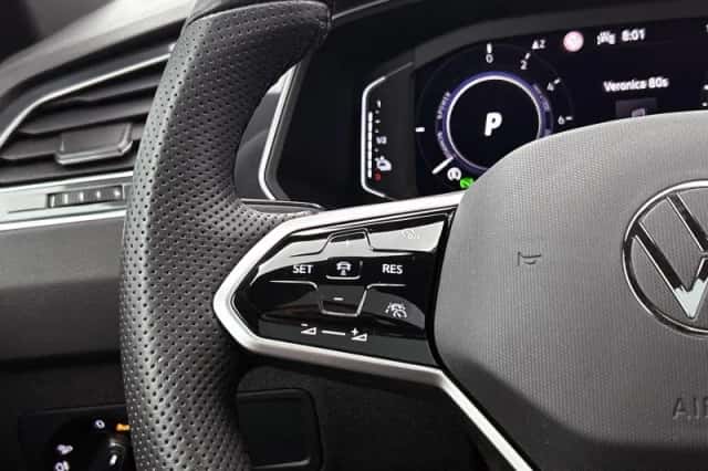 Volkswagen Tiguan (2022) thumbnail 6