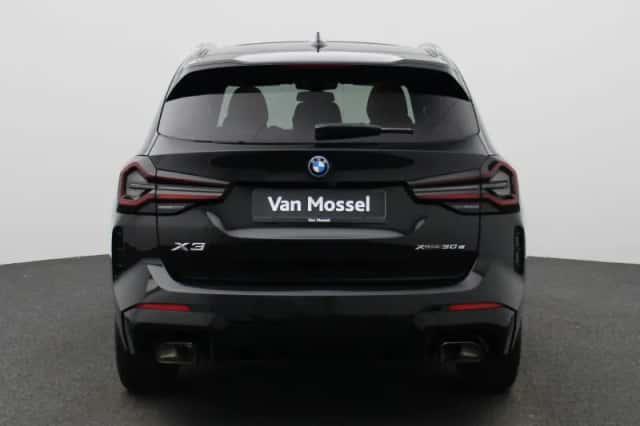 BMW X3 (2022) thumbnail 5