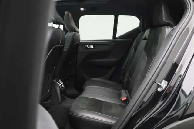 Volvo XC40 (2021) thumbnail 12