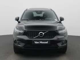 Volvo XC40 (2021) thumbnail 3