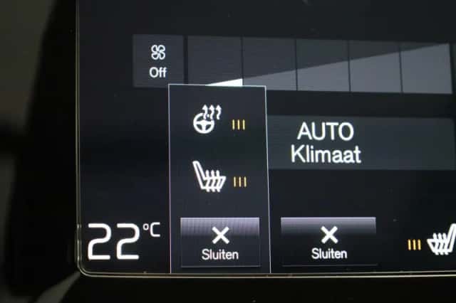 Volvo XC40 (2021) thumbnail 21