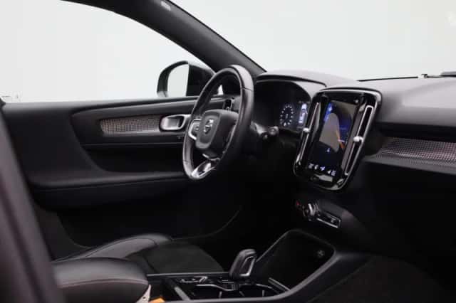 Volvo XC40 (2021) thumbnail 36