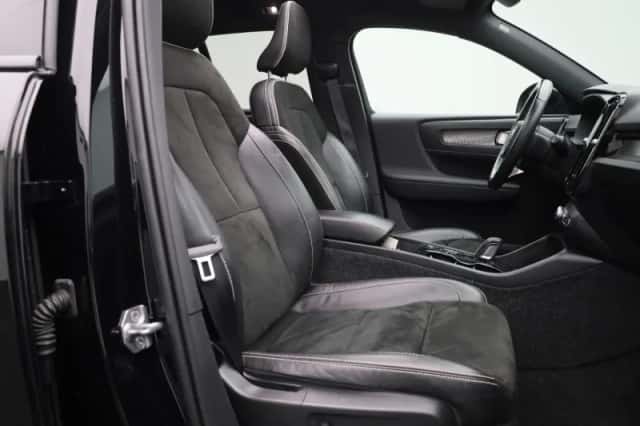 Volvo XC40 (2021) thumbnail 37
