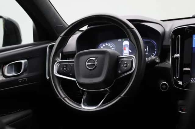 Volvo XC40 (2021) thumbnail 43
