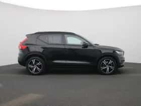Volvo XC40 (2021) thumbnail 6