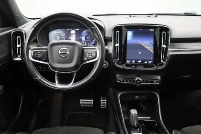 Volvo XC40 (2021) thumbnail 7