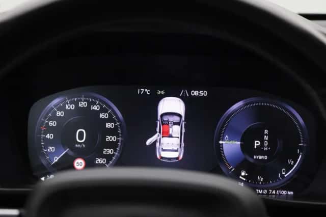 Volvo XC40 (2021) thumbnail 8