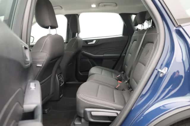 Ford Kuga (2023) thumbnail 12