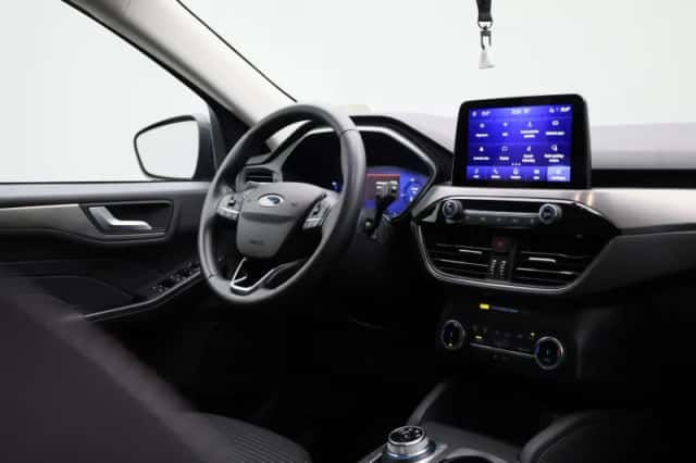 Ford Kuga (2023) thumbnail 31