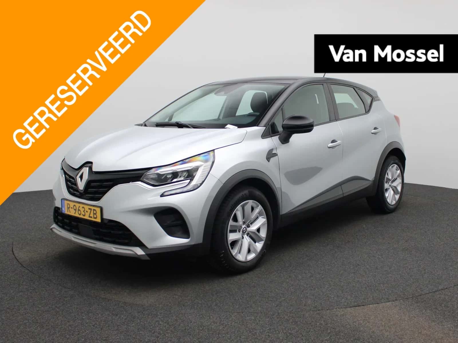 Renault Captur (2022) — foto 1
