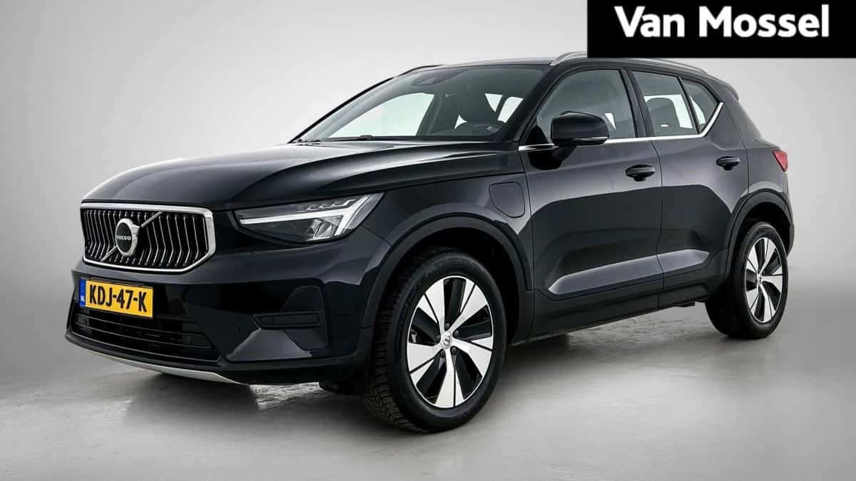 Volvo XC40 (2022) — foto 1