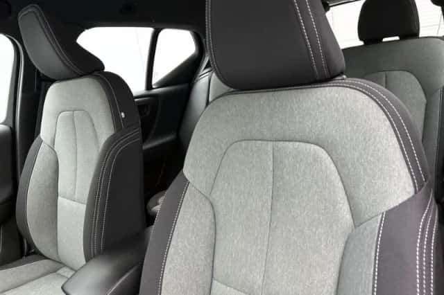 Volvo XC40 (2022) thumbnail 12