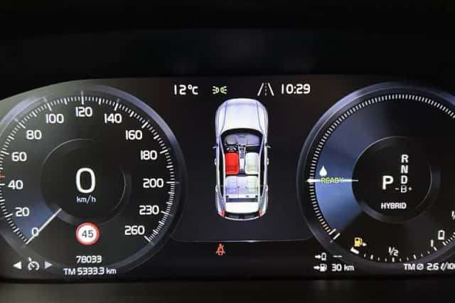 Volvo XC40 (2022) thumbnail 9