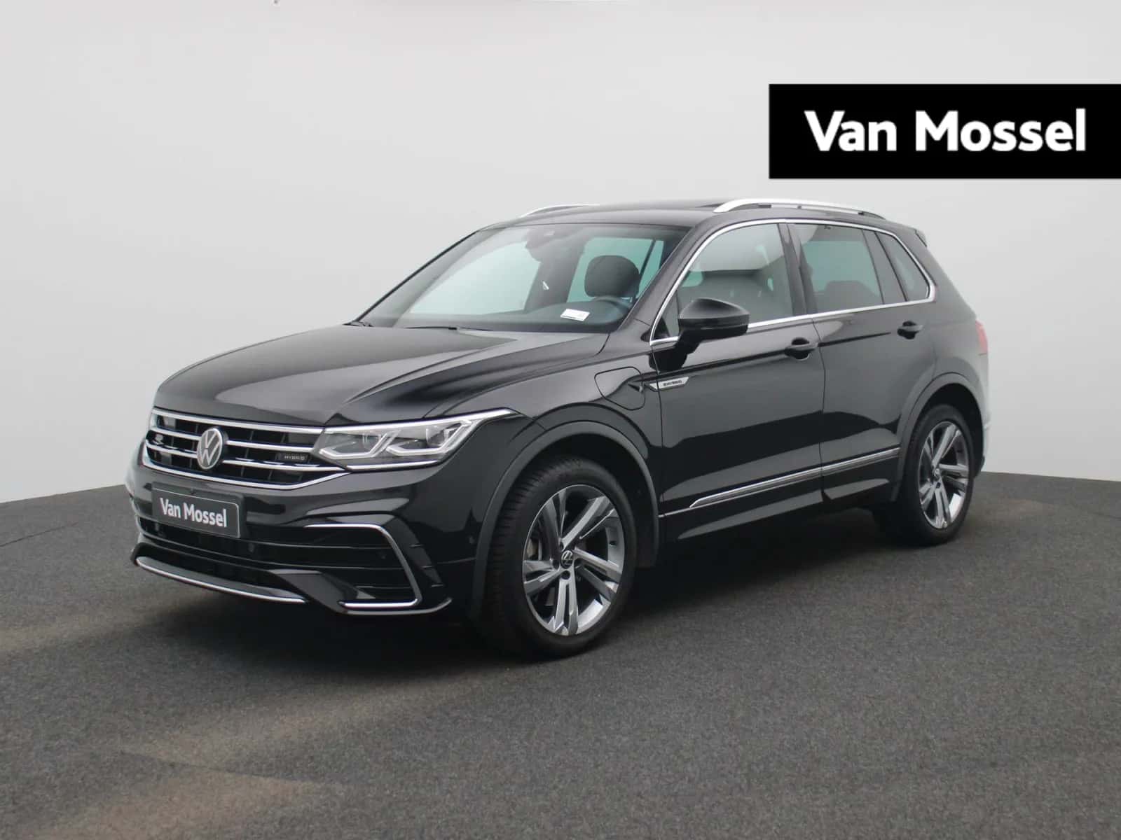 Volkswagen Tiguan (2024) — foto 1