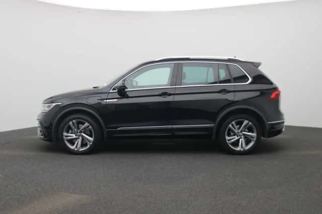 Volkswagen Tiguan (2024) thumbnail 4