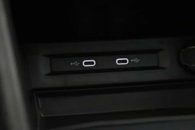 Volkswagen Tiguan (2024) thumbnail 34