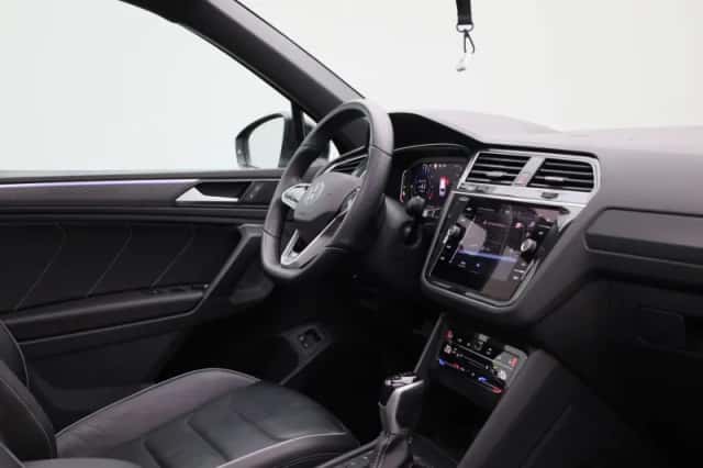 Volkswagen Tiguan (2024) thumbnail 40
