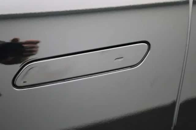 Kia EV6 (2023) thumbnail 15