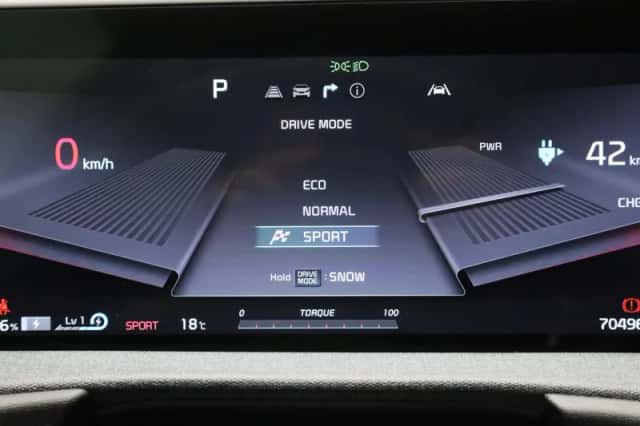 Kia EV6 (2023) thumbnail 21