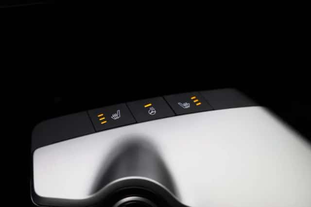 Kia EV6 (2023) thumbnail 25
