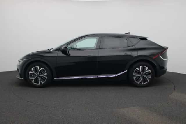 Kia EV6 (2023) thumbnail 4