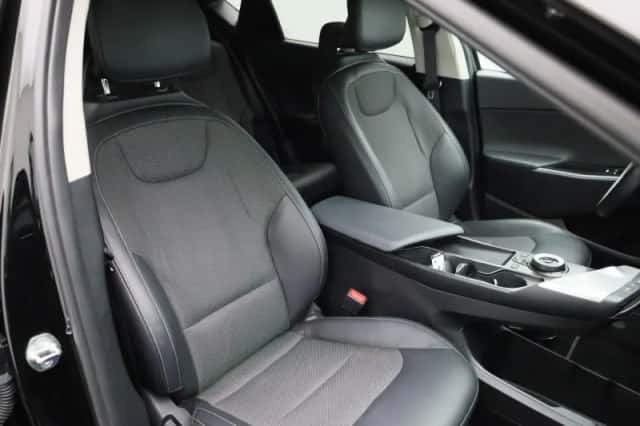 Kia EV6 (2023) thumbnail 38