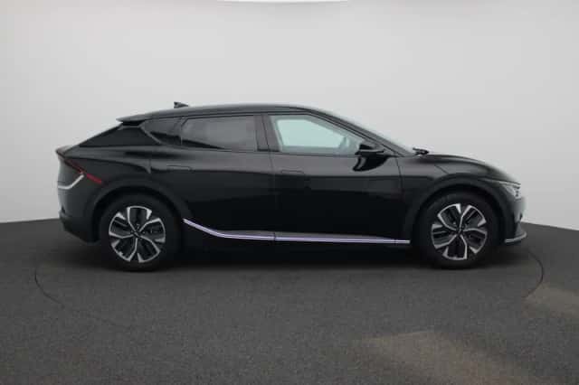 Kia EV6 (2023) thumbnail 6