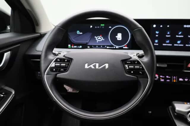 Kia EV6 (2023) thumbnail 7