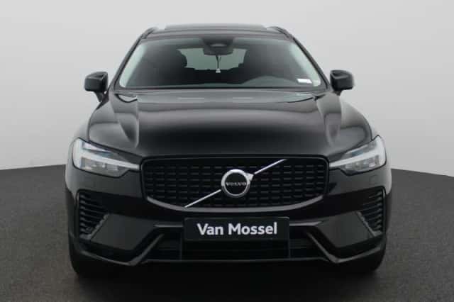Volvo XC60 (2024) thumbnail 3