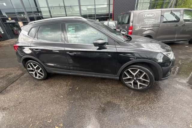 SEAT Arona (2021) thumbnail 3