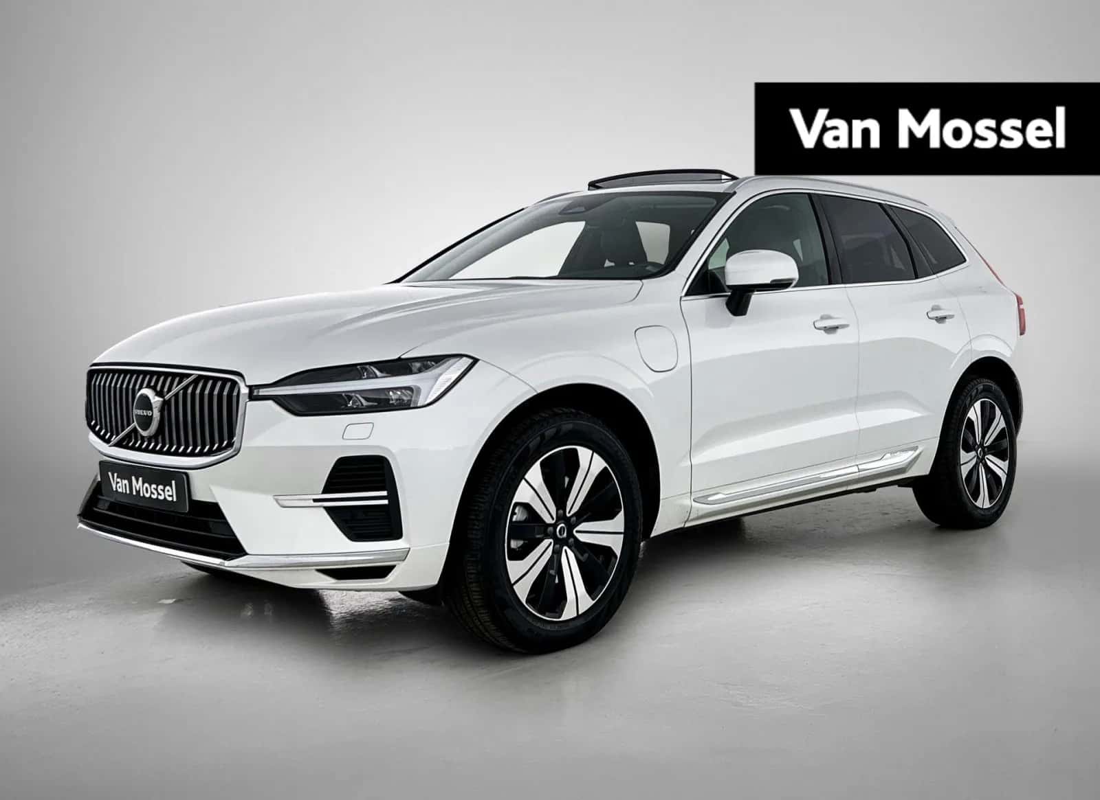 Volvo XC60 (2023) — foto 1