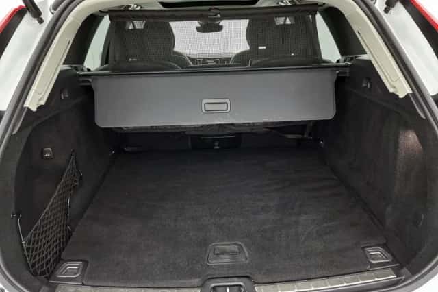 Volvo XC60 (2023) thumbnail 15